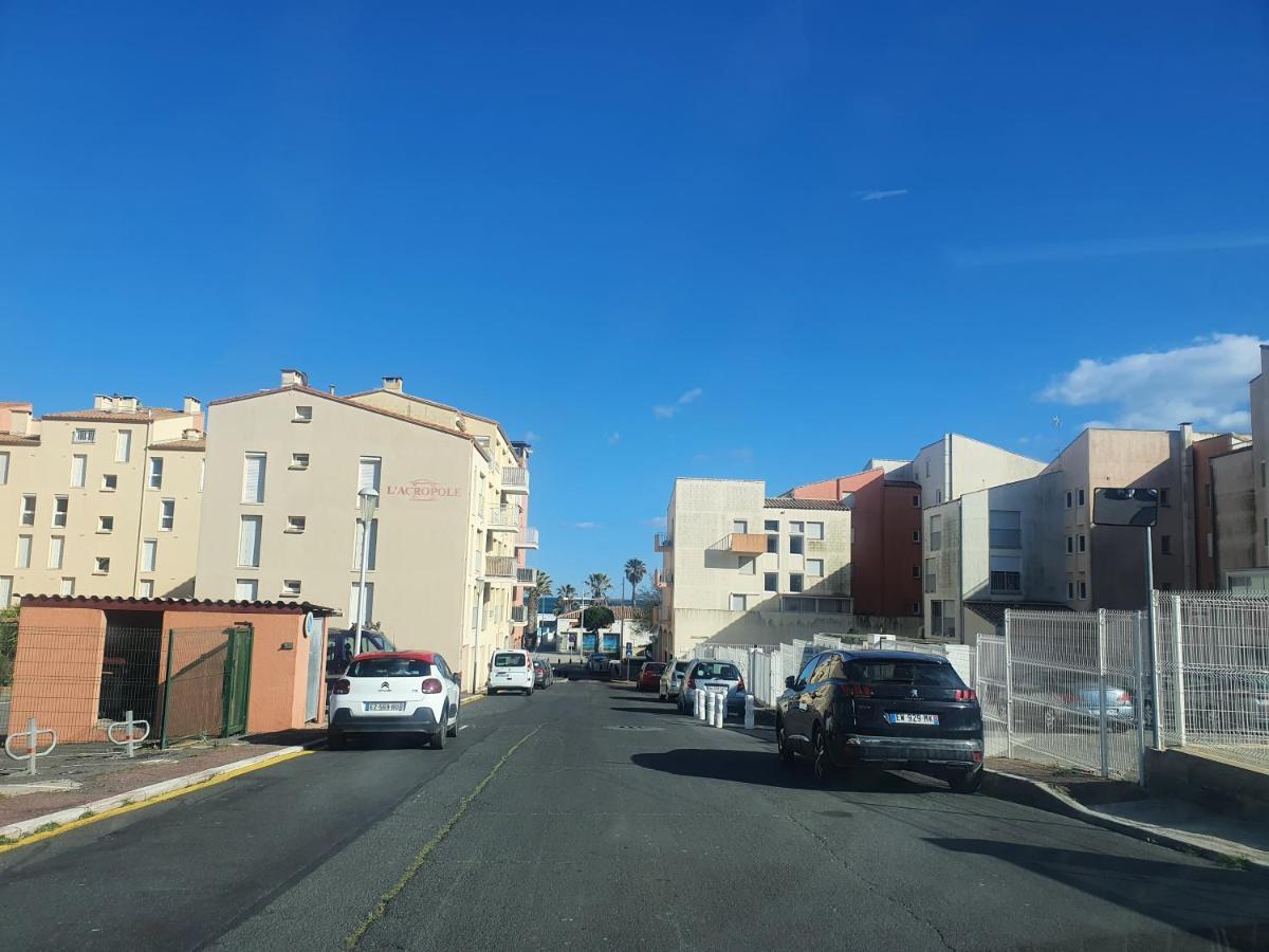 C12 Deluxe Lägenhet Agde Exteriör bild