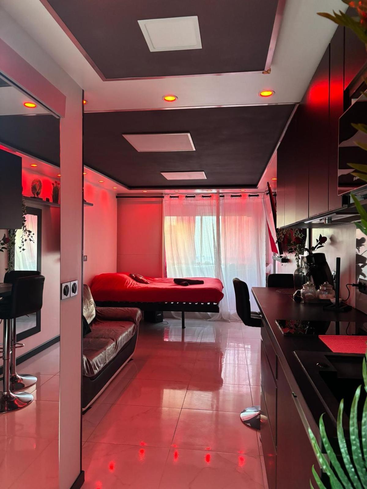 C12 Deluxe Lägenhet Agde Exteriör bild