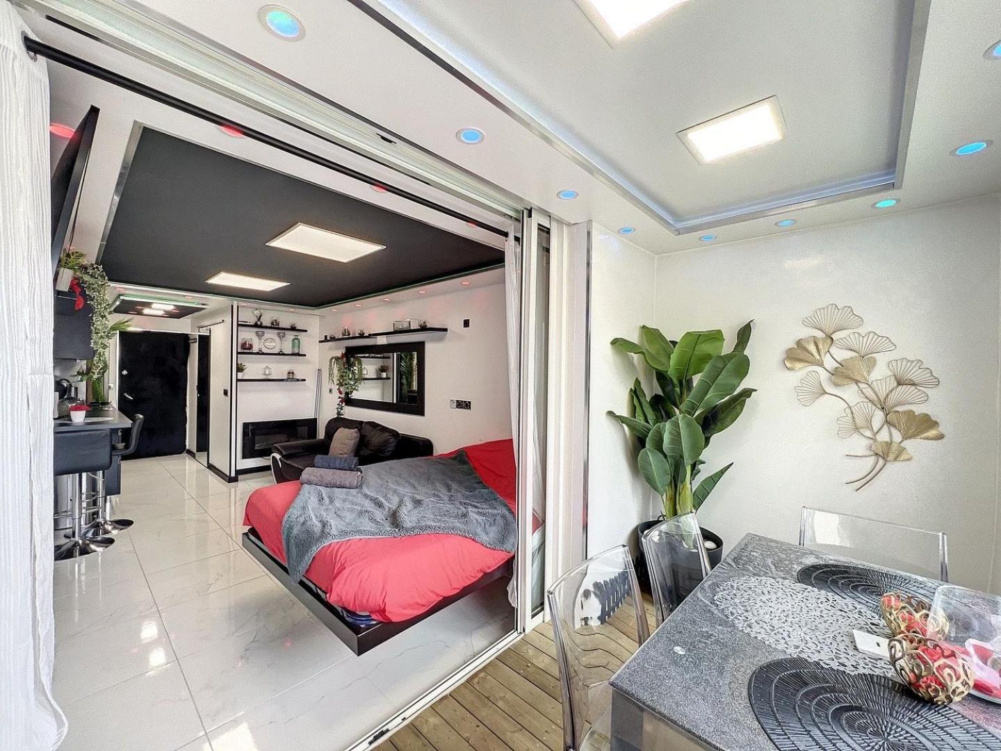 C12 Deluxe Lägenhet Agde Exteriör bild