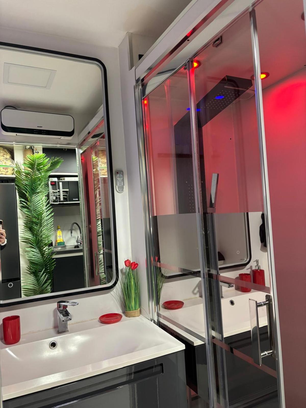 C12 Deluxe Lägenhet Agde Exteriör bild