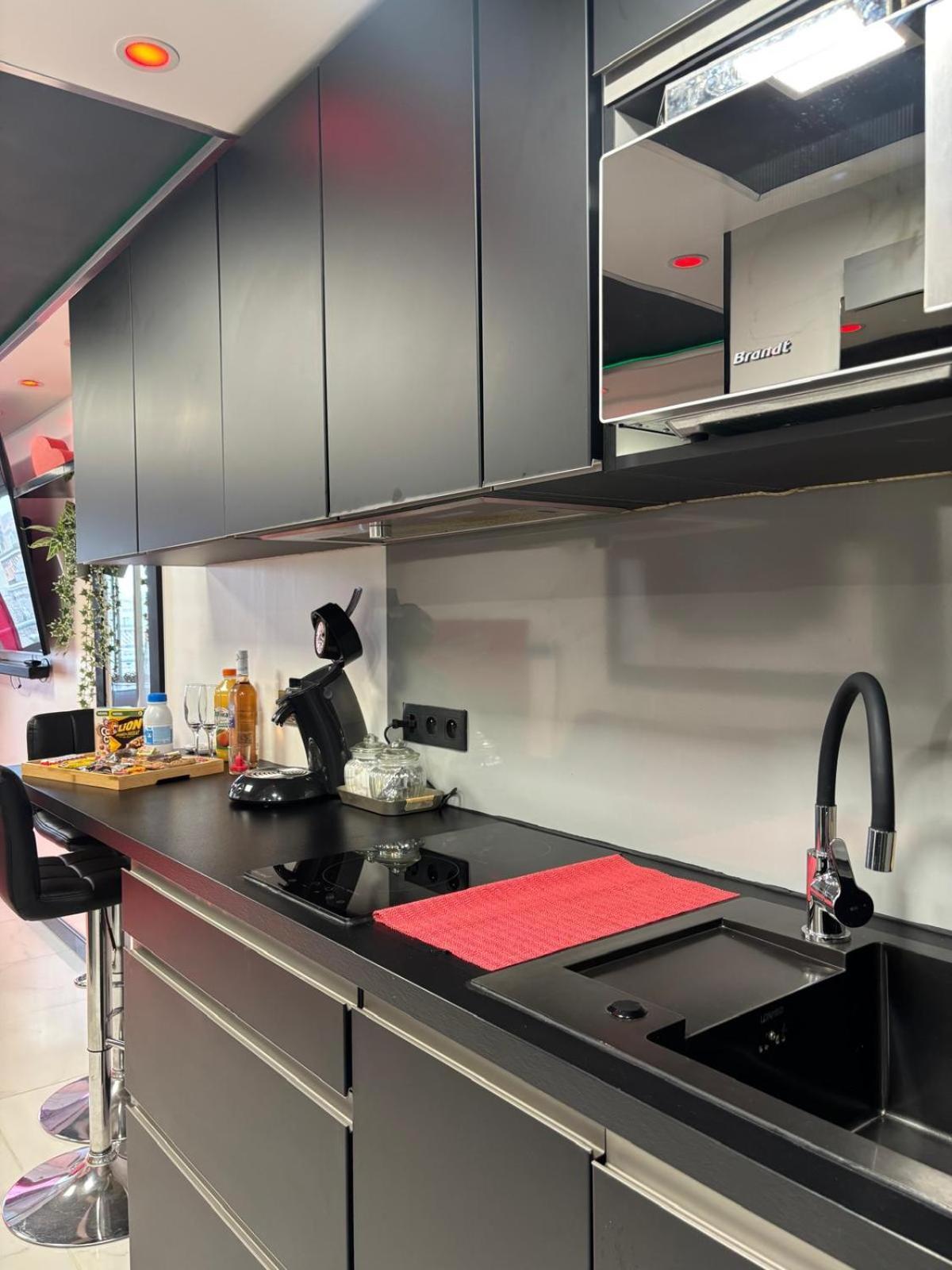 C12 Deluxe Lägenhet Agde Exteriör bild
